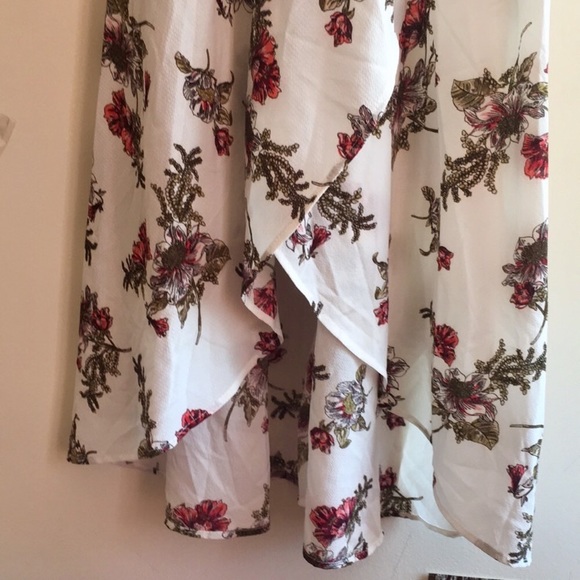 Floral Maxi Dress- like new - Picture 5 of 7
